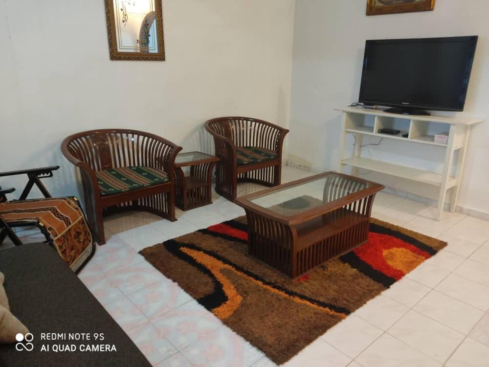 R&R Homestay Simpang Renggam Dış mekan fotoğraf
