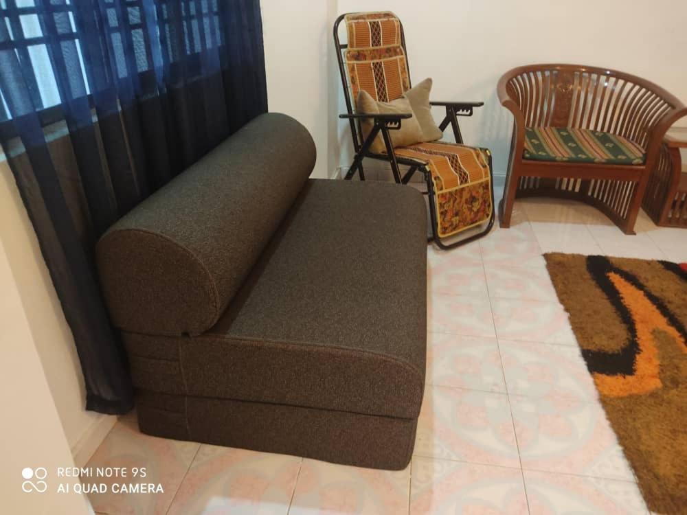 R&R Homestay Simpang Renggam Dış mekan fotoğraf